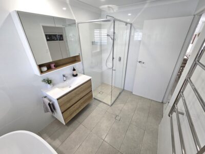 Award winning luxury batrooms -Bathroom renovations Gold Coast 0756463736 3